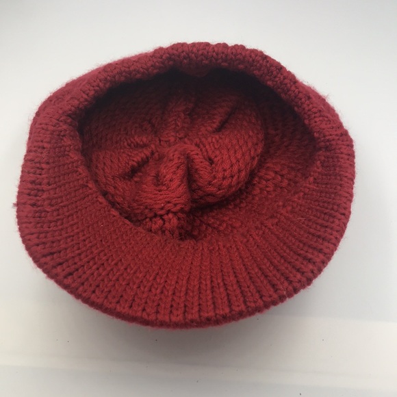 Super Thick Knit Ladies Maroon/Red Cap with Visor - Picture 5 of 6